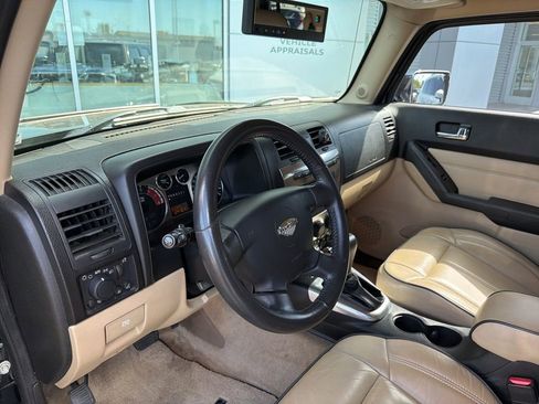 Used 2008 HUMMER H3 Alpha AWD/4WD image 9