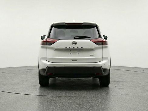 Used 2025 Nissan Rogue SV FWD image 7