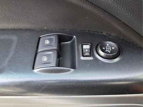 Used 2022 Chevrolet Colorado LT w/ Fleet Safety Package RWD image 20