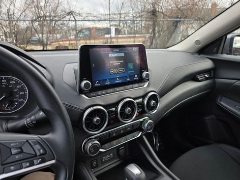 Used 2025 Nissan Sentra SV image 25