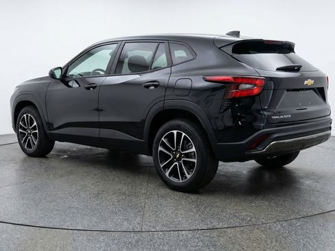 Used 2025 Chevrolet TrailBlazer LT image 6