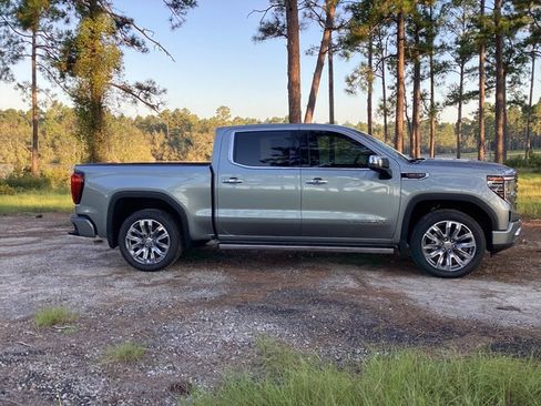 New 2025 GMC Sierra 1500 Denali image 5