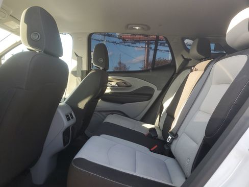 Used 2022 GMC Terrain SLE image 12