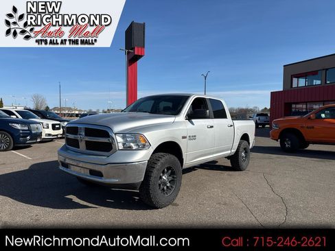 Used 2017 RAM 1500 Classic SLT image 1