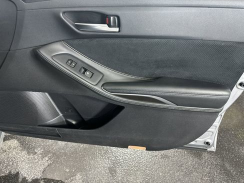 Used 2019 Toyota Avalon Touring image 36