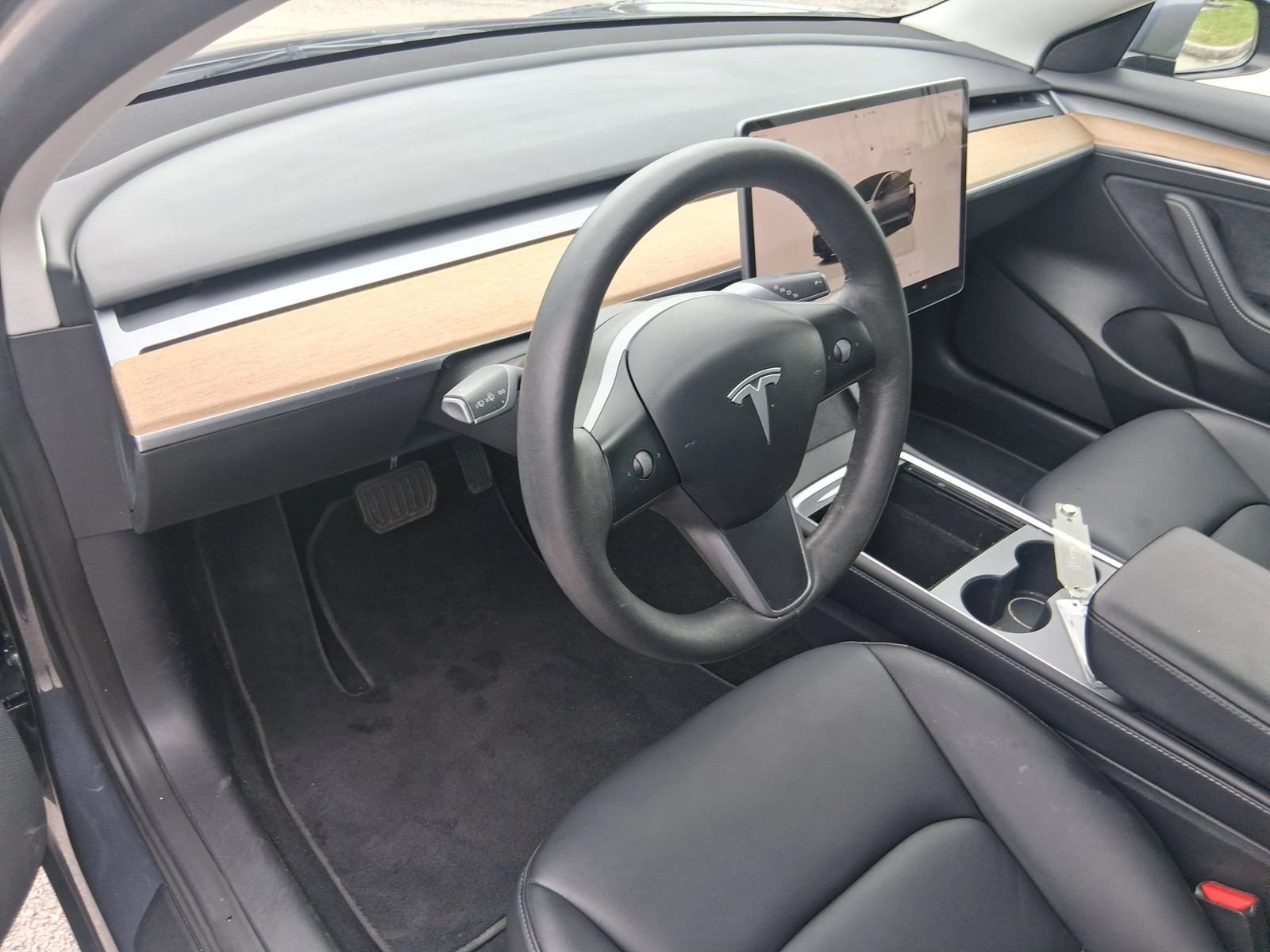 Used 2022 Tesla Model 3 Long Range AWD/4WD image 7
