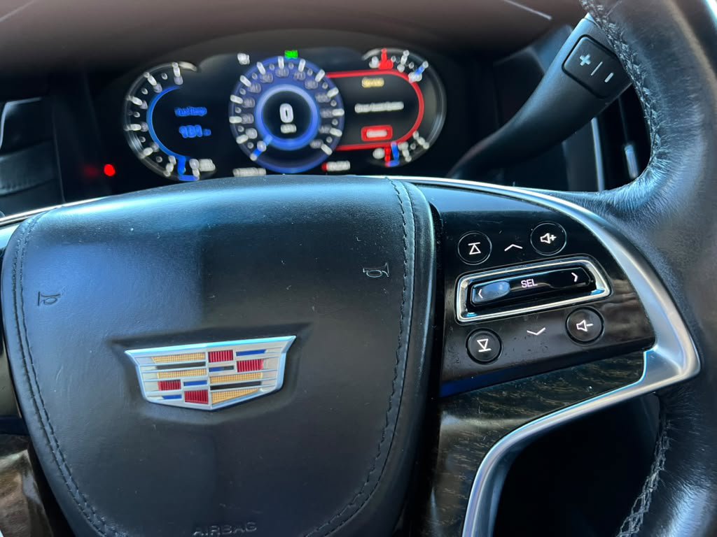 Used 2016 Cadillac Escalade ESV Platinum AWD/4WD image 18
