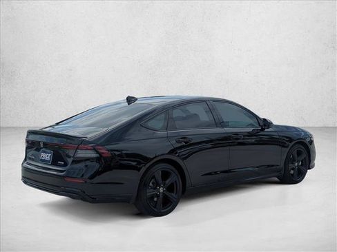 Used 2024 Honda Accord Sport image 5