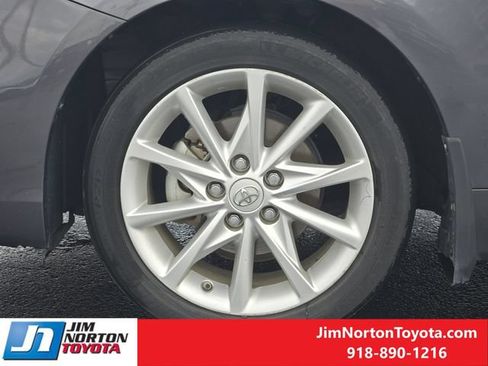 Used 2012 Toyota Prius V Five FWD image 14