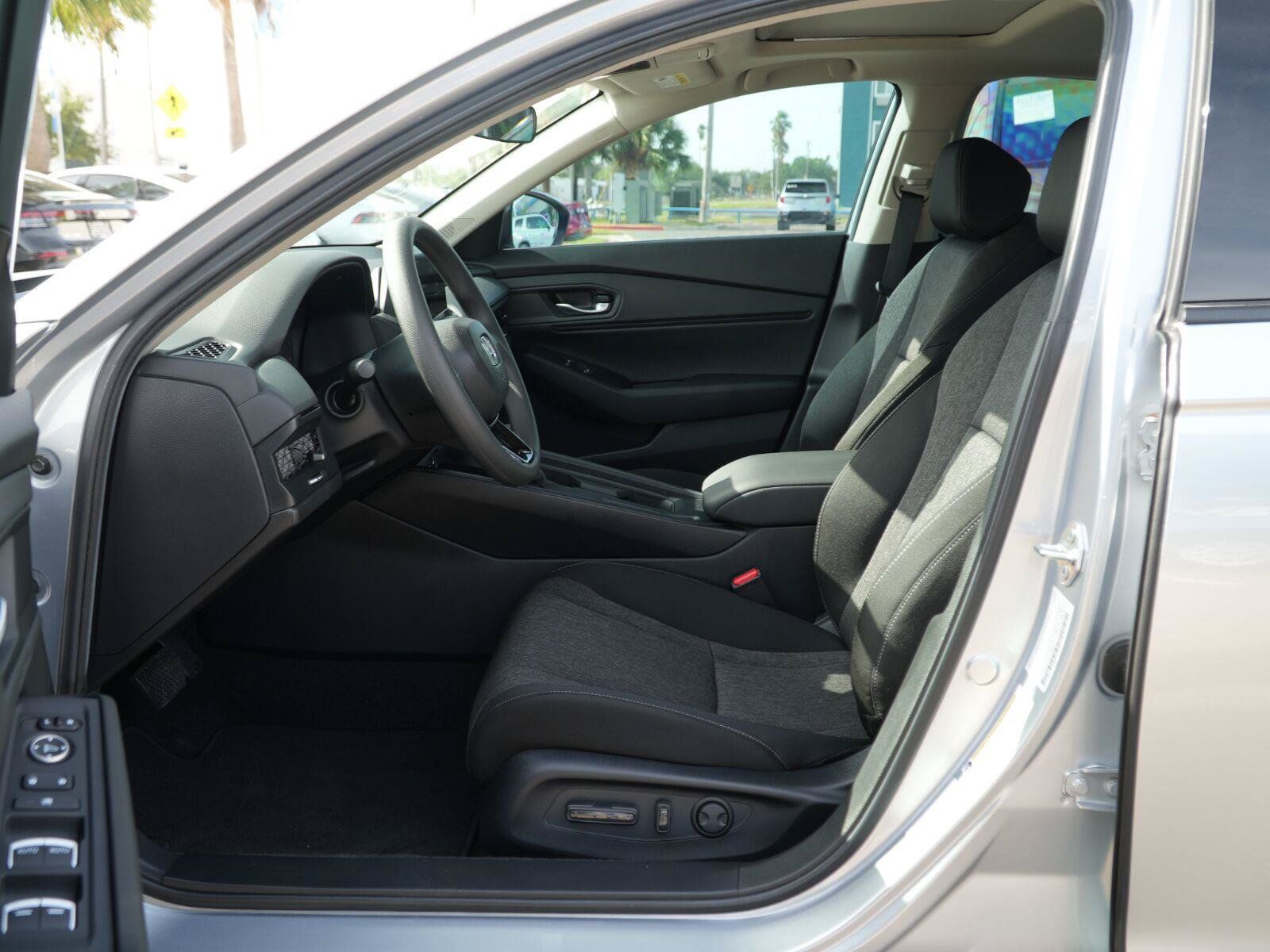 Used 2026 Honda Accord SE image 7