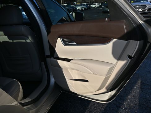 Used 2016 Cadillac XTS Luxury w/ Driver Awareness Package image 32