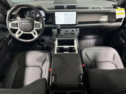 Used 2025 Land Rover Defender 110 S image 12