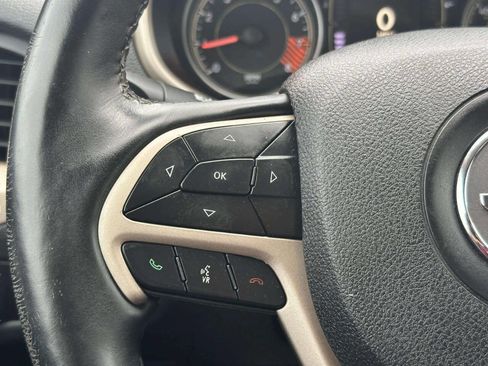 Used 2014 Jeep Cherokee Latitude w/ Comfort/Convenience Group image 28