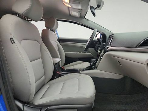 Used 2017 Hyundai Elantra SE FWD image 24