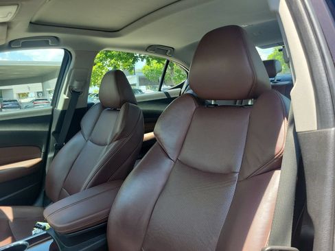 Used 2017 Acura TLX w/ Technology Package FWD image 13
