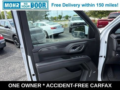 Used 2022 Chevrolet Tahoe RST w/ Luxury Package AWD/4WD image 12