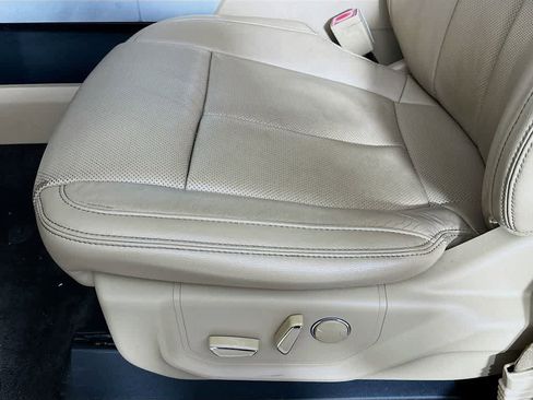 Used 2018 Ford F150 Lariat image 30