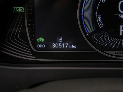 Used 2023 Lexus UX 250h F Sport w/ Accessory Package (Z2) image 24