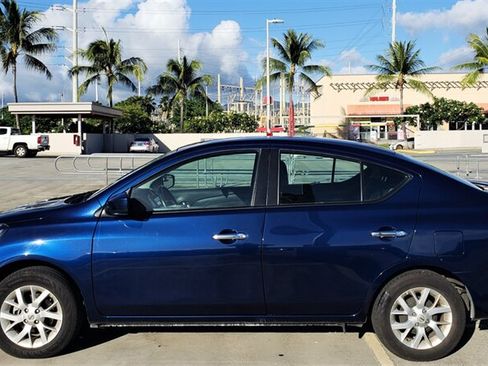 Used 2018 Nissan Versa SV w/ SV Special Edition FWD image 2