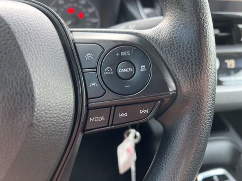 Used 2023 Toyota Corolla LE image 30