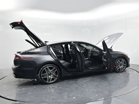 Certified 2022 Kia Stinger GT2 image 53