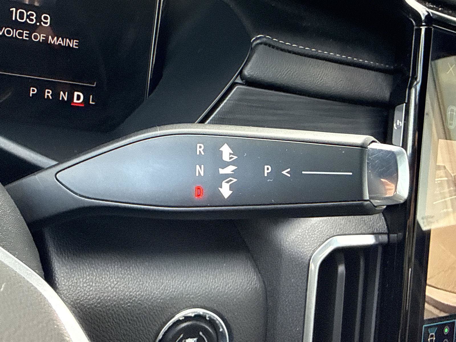 Used 2024 GMC Acadia Elevation AWD/4WD image 19