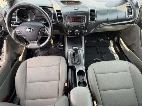 Used 2015 Kia Forte LX FWD image 8