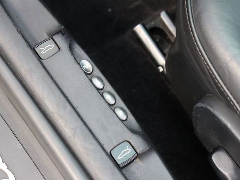 Used 2002 Porsche 911 Carrera image 36