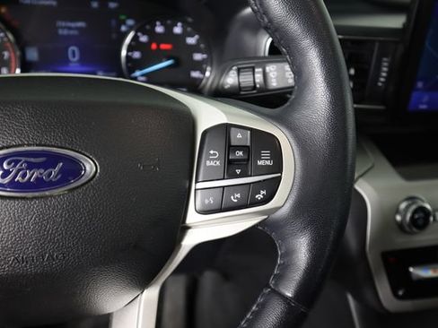 Used 2022 Ford Explorer XLT w/ Equipment Group 202A AWD/4WD image 46
