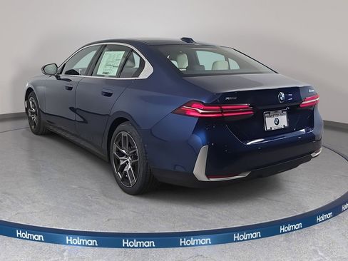 New 2026 BMW 530i xDrive 530i xDrive w/ Premium Package image 7