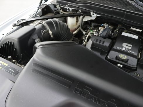 Used 2022 RAM 2500 Big Horn w/ Night Edition AWD/4WD image 19
