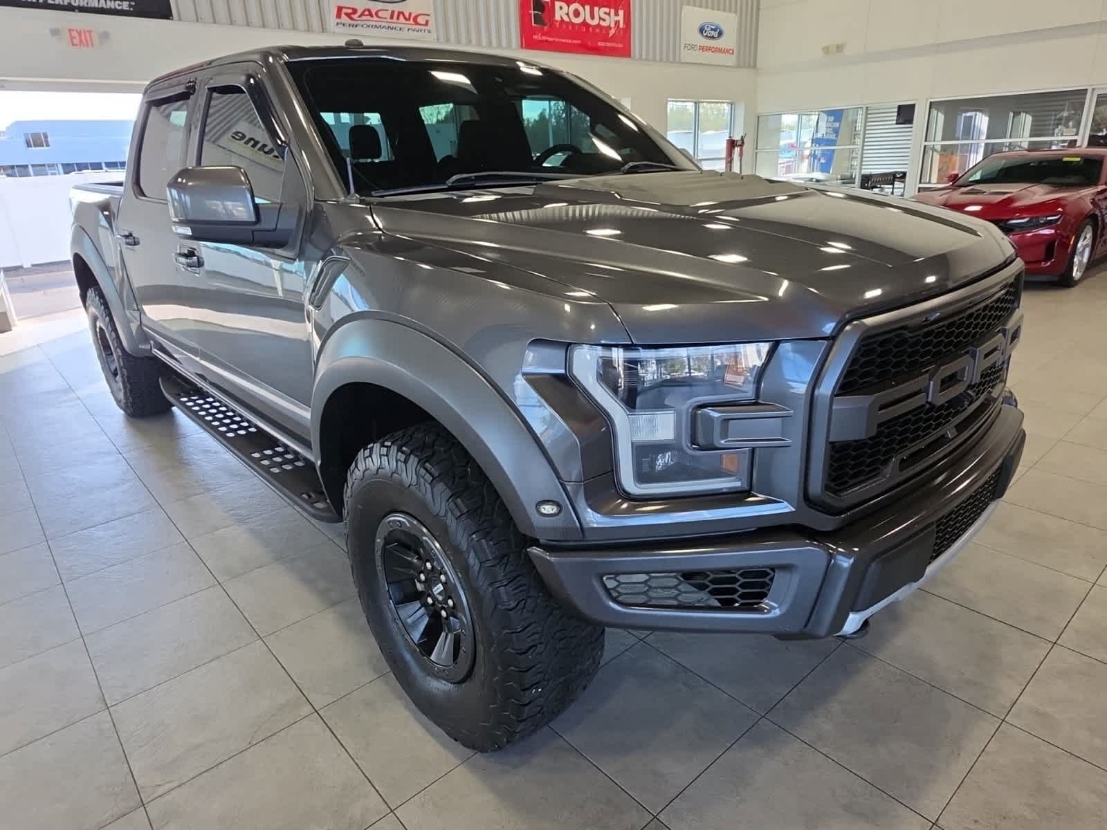 Used 2018 Ford F150 Raptor w/ Equipment Group 802A Luxury AWD/4WD image 4