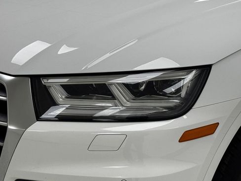 Used 2018 Audi Q5 2.0T Premium Plus w/ Premium Plus Package image 32