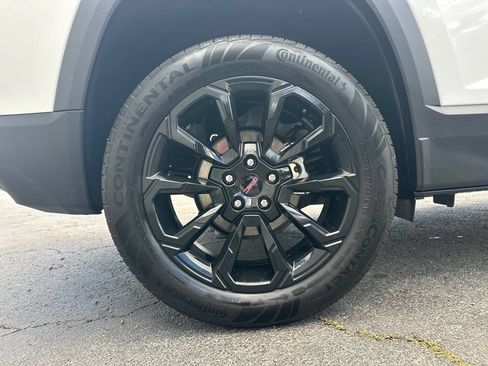 Used 2026 GMC Terrain Elevation w/ Elevation Premium Package FWD image 18