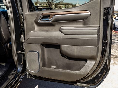 Used 2022 Chevrolet Silverado 1500 LT Trail Boss w/ LT Trail Boss Premium Package image 36