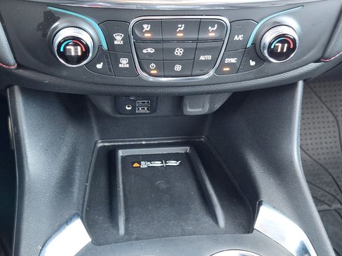 Certified 2023 Chevrolet Traverse RS w/ LPO, Floor Liner Package image 19