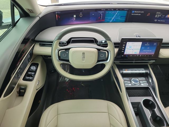 Used 2025 Lincoln Nautilus Premier w/ Equipment Group 102A AWD/4WD image 13