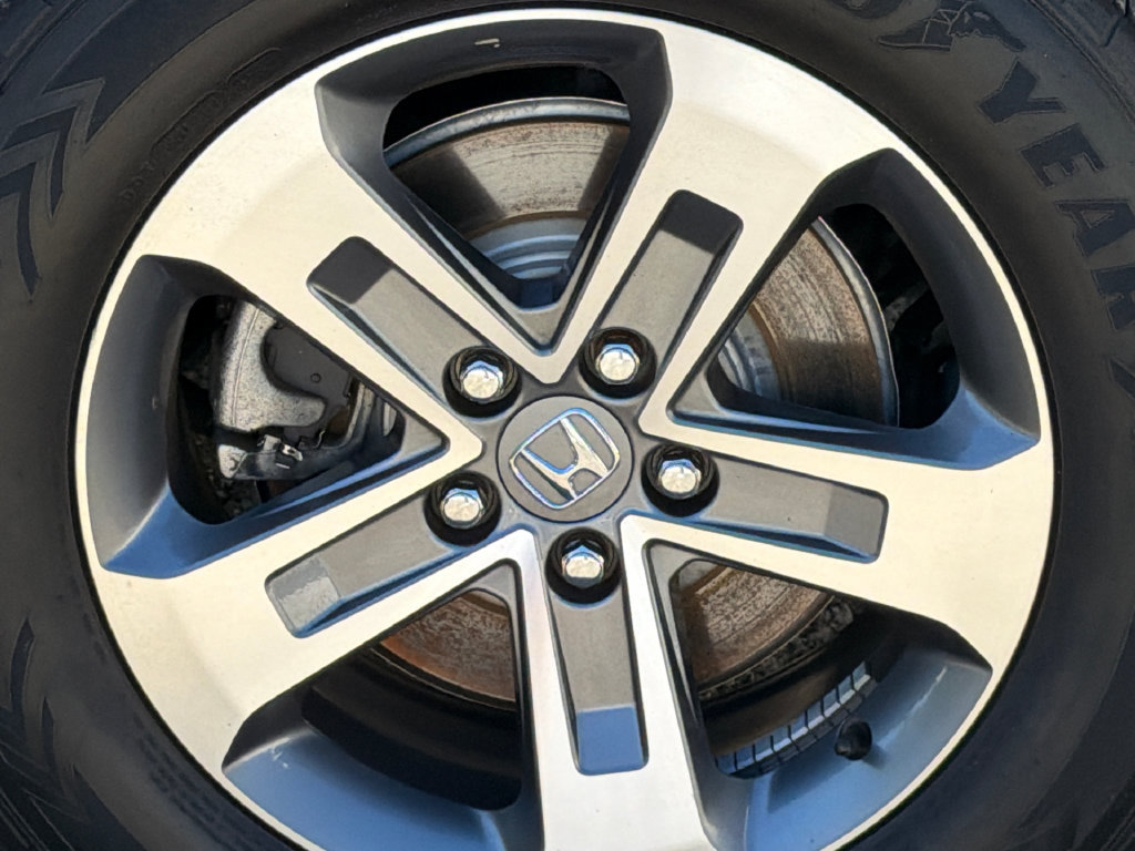 Used 2025 Honda Pilot EX-L image 6