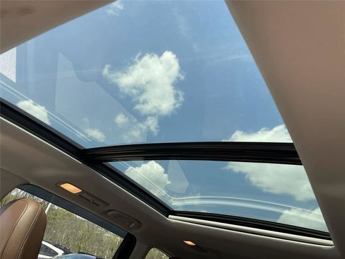 Certified 2021 Subaru Ascent Touring AWD/4WD image 14