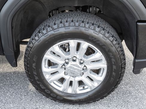 Used 2023 GMC Sierra 2500 Denali w/ Denali Ultimate Package image 49