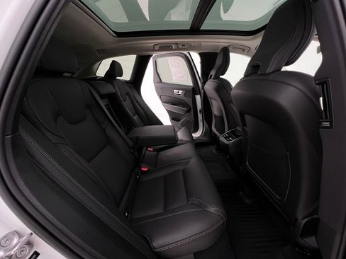 Used 2023 Volvo XC60 B5 Ultimate w/ Climate Package image 20