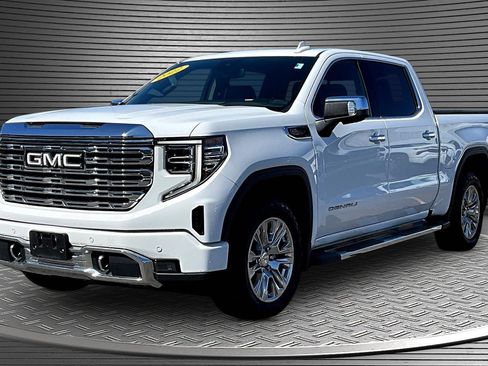 Used 2022 GMC Sierra 1500 Denali AWD/4WD image 3