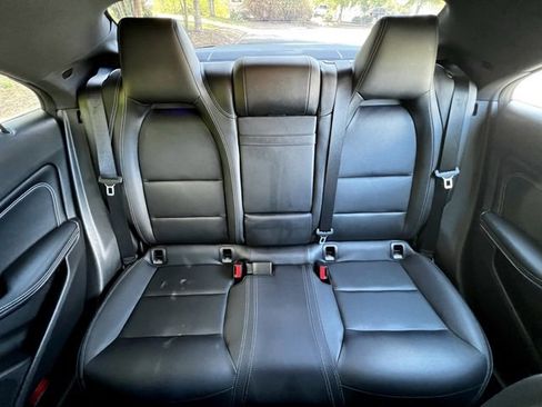 Used 2019 Mercedes-Benz CLA 250 image 31