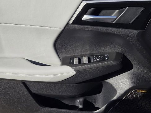 New 2026 Mitsubishi Outlander SE image 18