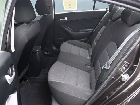 Used 2018 Kia Forte LX FWD image 10