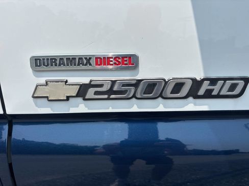 Used 2005 Chevrolet Silverado 2500 LT w/ Heavy-Duty Power Package image 42