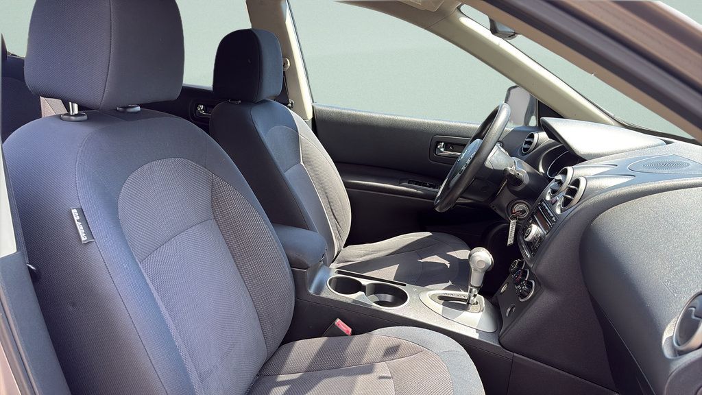 Used 2011 Nissan Rogue S AWD/4WD image 18