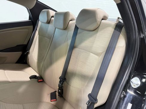 Used 2016 Hyundai Accent SE image 20