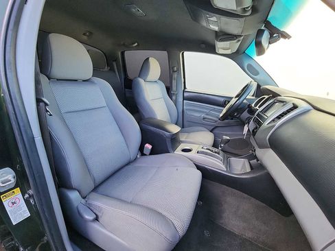 Used 2012 Toyota Tacoma PreRunner image 23
