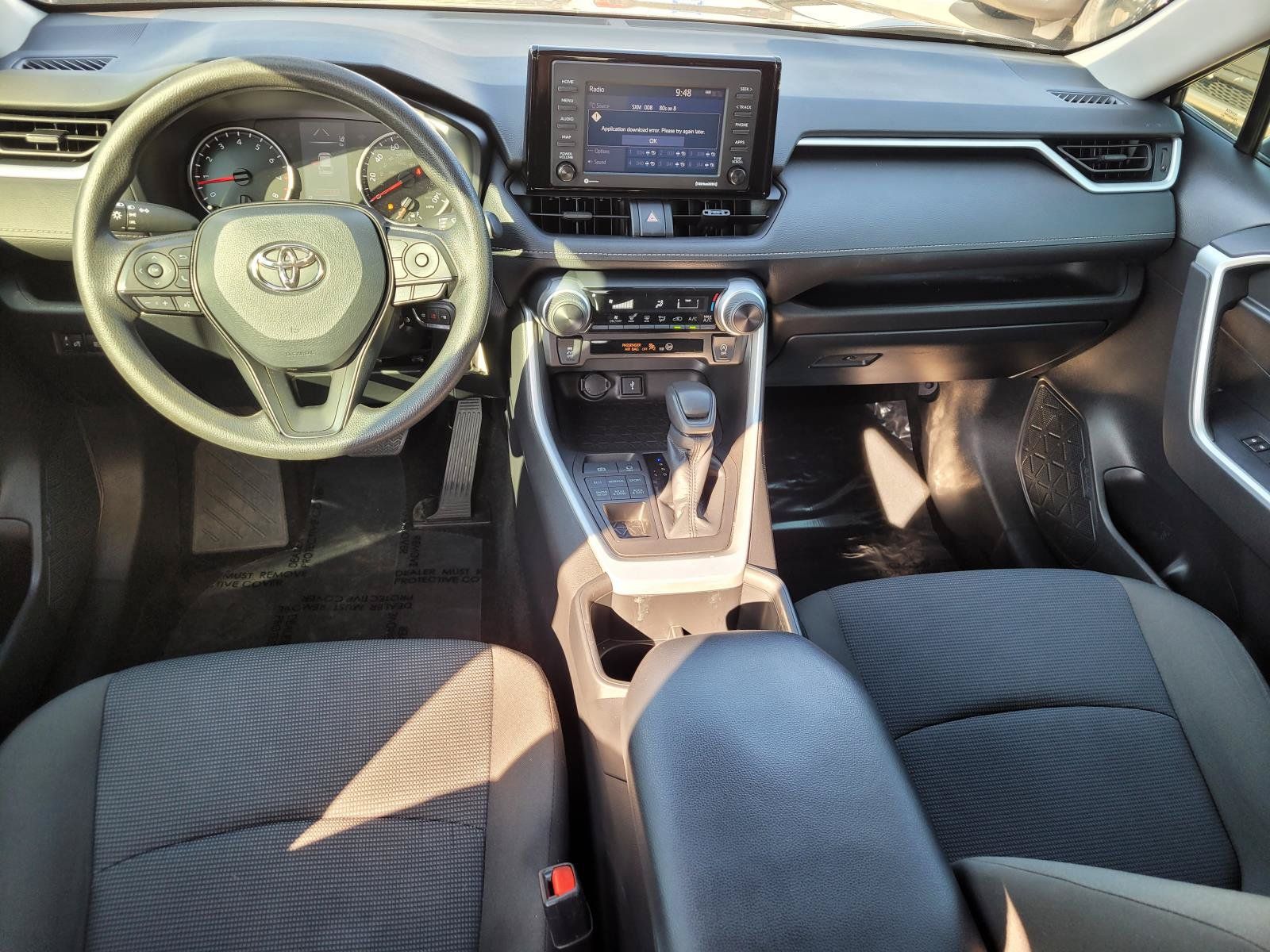 Used 2022 Toyota RAV4 LE AWD/4WD image 5